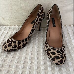 Ann Taylor Cheetah Print Closed Toe Pump
